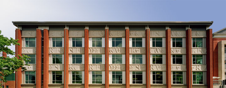 University of Connecticut: Walking Wall